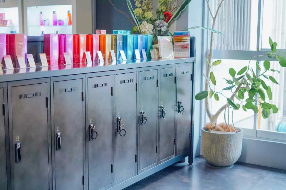 年代ごとに異なる髪のお悩みに対応